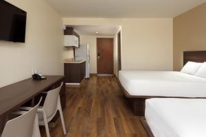 extended suites mexicali catavina