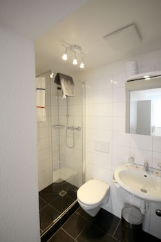 hitrental letzigrund apartments