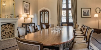 de vere tortworth court