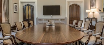 de vere tortworth court