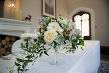 de vere tortworth court