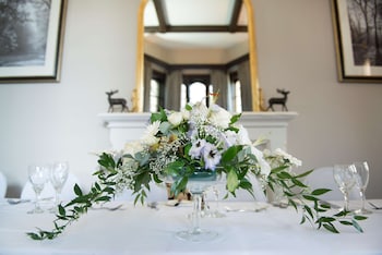 de vere tortworth court