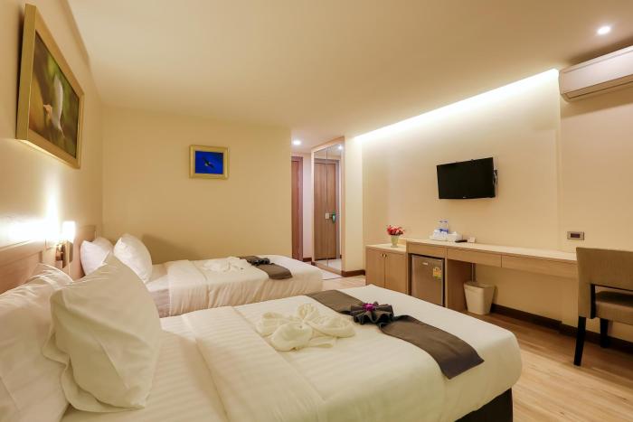 rung aroon hotel by le siri