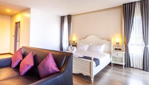 rung aroon hotel by le siri