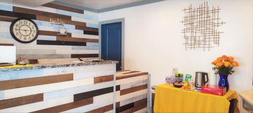 the elet hotel