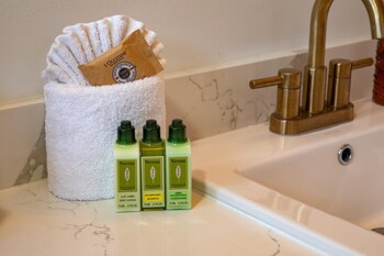 kapalua ridge villas by kbm vacations