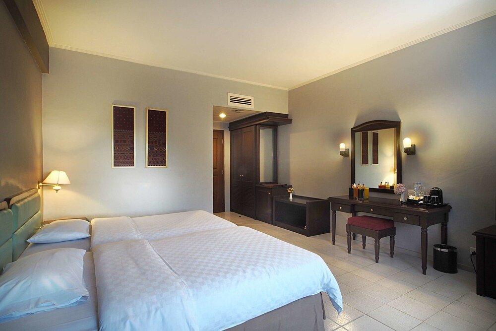 Niagara Hotel Lake Toba & Resorts,Simalungun>>Parapat,3 star