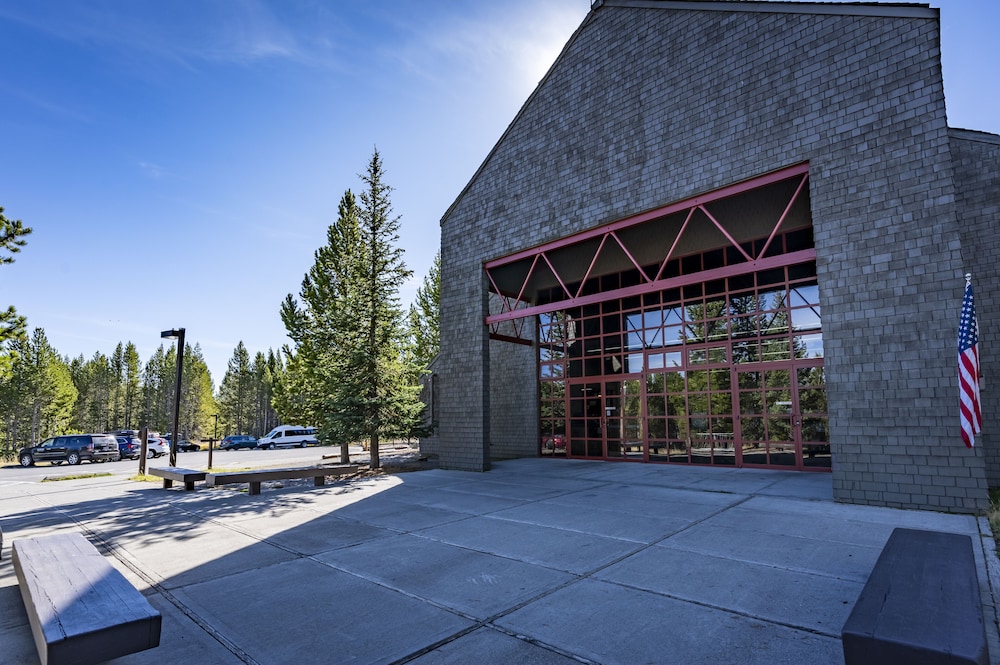 grant village inside the park