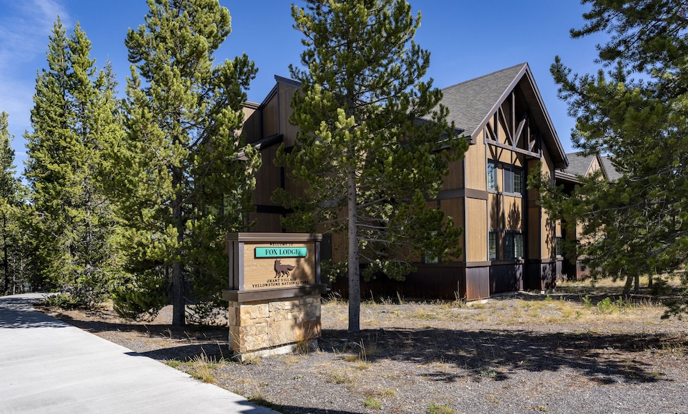 grant village inside the park