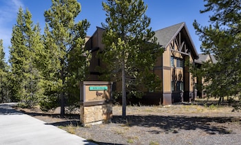 grant village inside the park