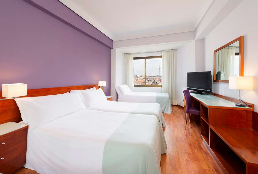 hotel madrid centro by melia ex tryp