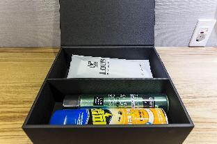 gimpo drive in b faced hotel louis