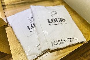 gimpo drive in b faced hotel louis