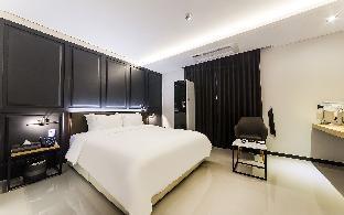 gimpo drive in b faced hotel louis