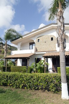 Luzia Agriresort,,3 star