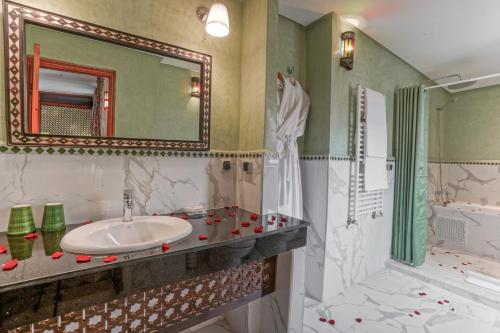 riad algila fes