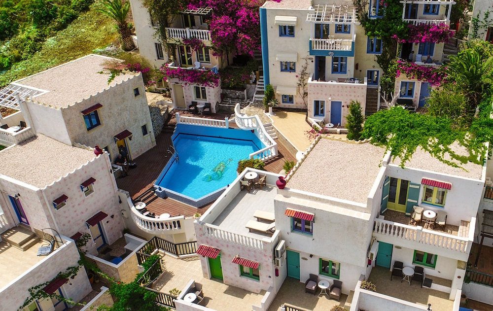 korifi suites collection adults only