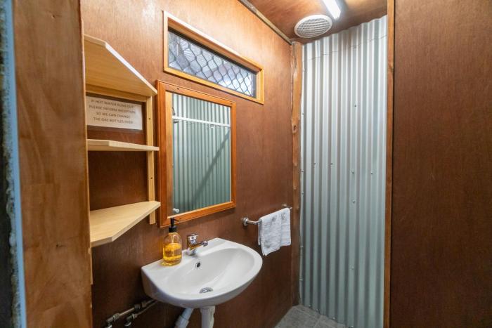 woolshed eco lodge
