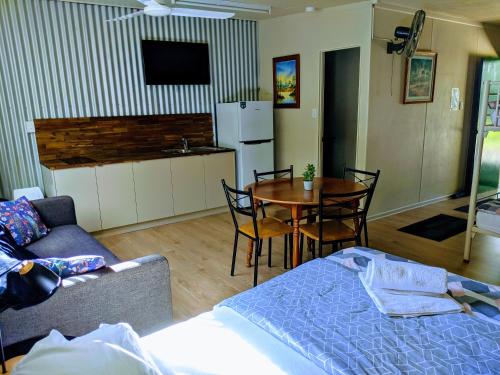 woolshed eco lodge