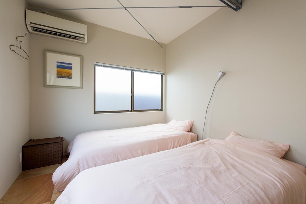 grapehouse koenji hostel caters to women