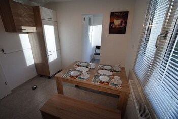 ab apartment 23 near cannstatter wasen