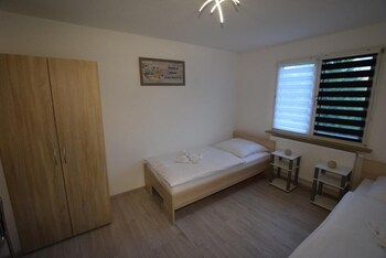 ab apartment 23 near cannstatter wasen