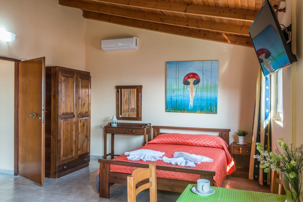 eden beach hotel