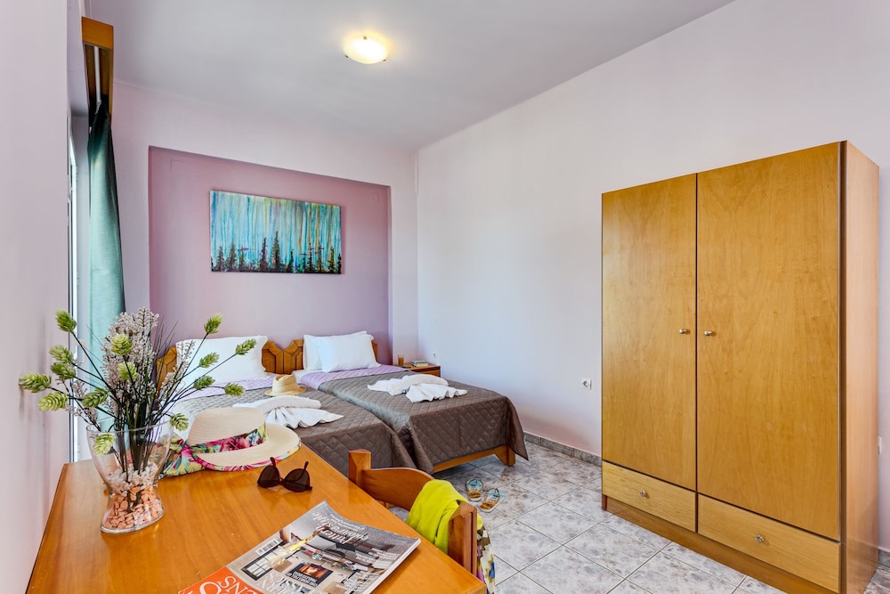 eden beach hotel