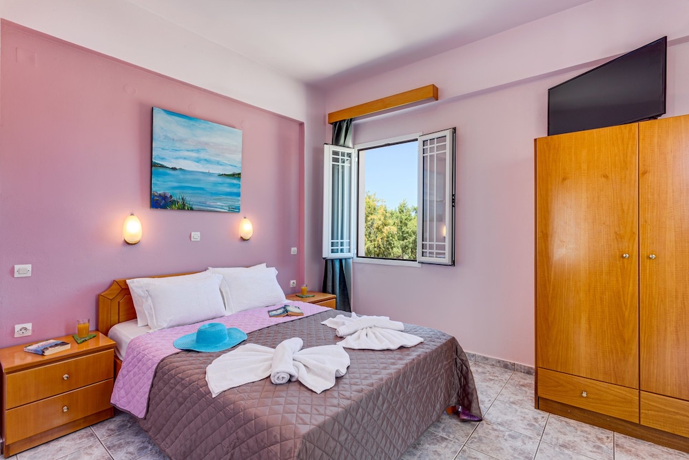 eden beach hotel