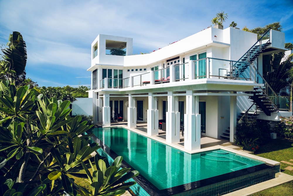 hollywood pool villa jomtien pattaya