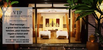 hollywood pool villa jomtien pattaya