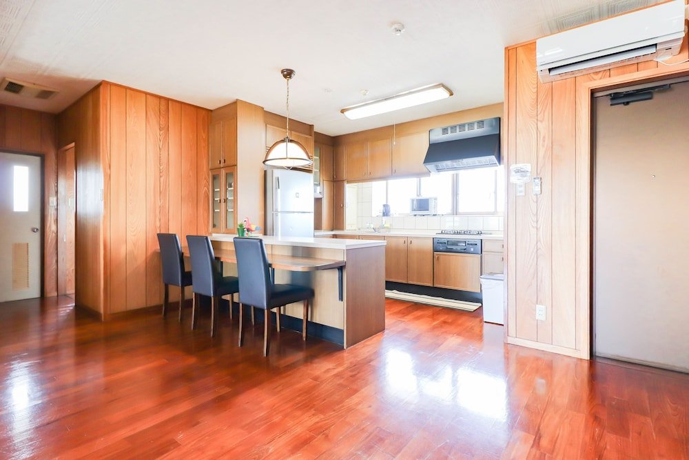 condominium hotel mihama upi