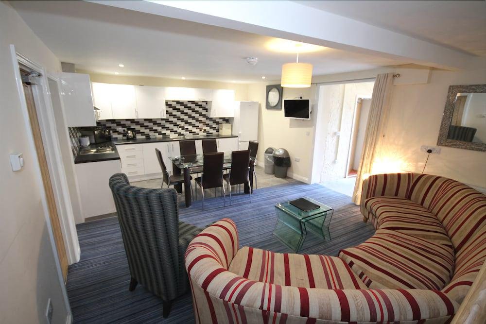 marine apartment