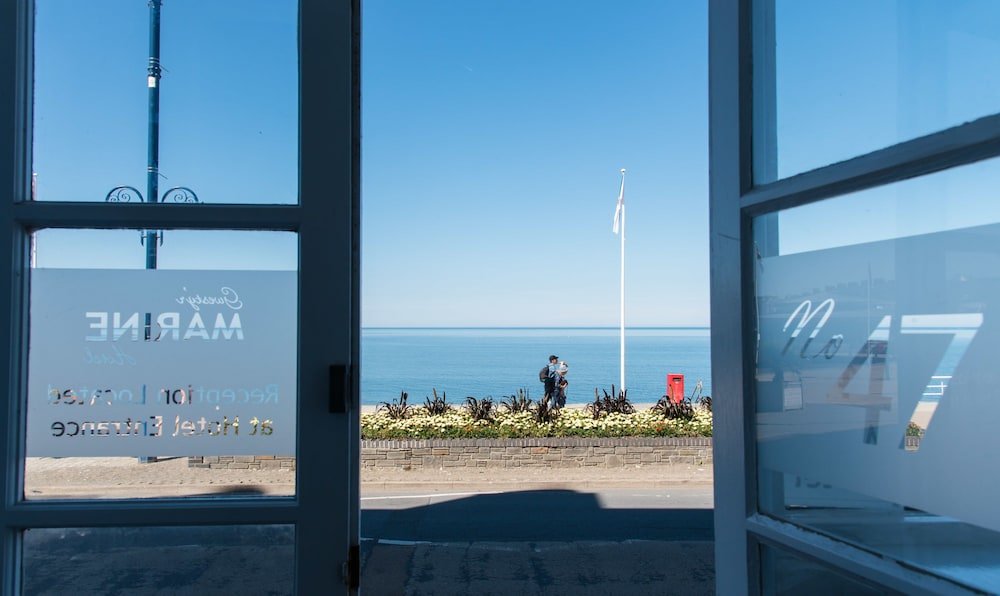 marine apartment