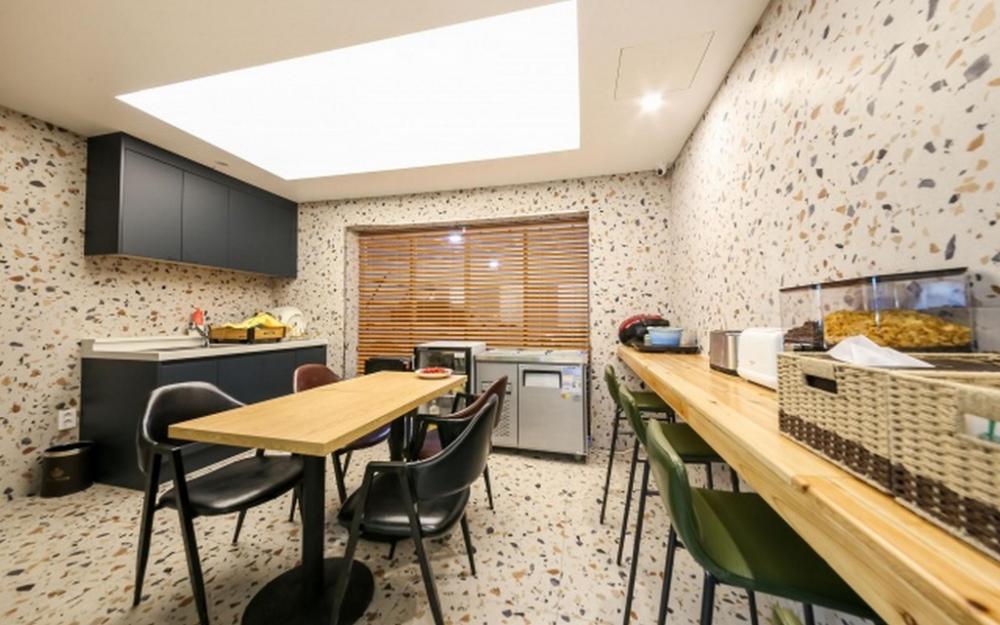 gwangju unam dong yeogijoa