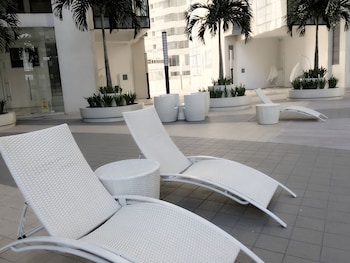 maxstays max style at fort victoria