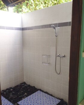 kirana homestay leaf bungalow
