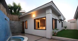 lagoon bay at leonia