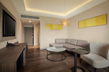 doubletree by hilton damai laut resort