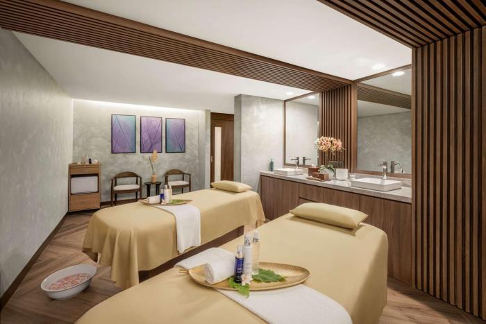 doubletree by hilton damai laut resort