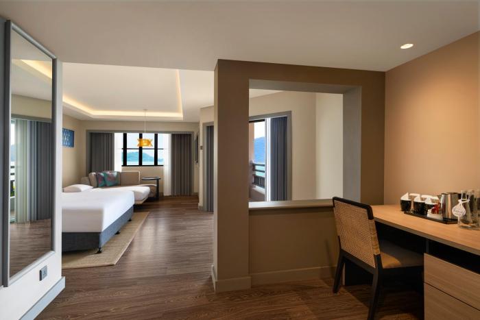 doubletree by hilton damai laut resort
