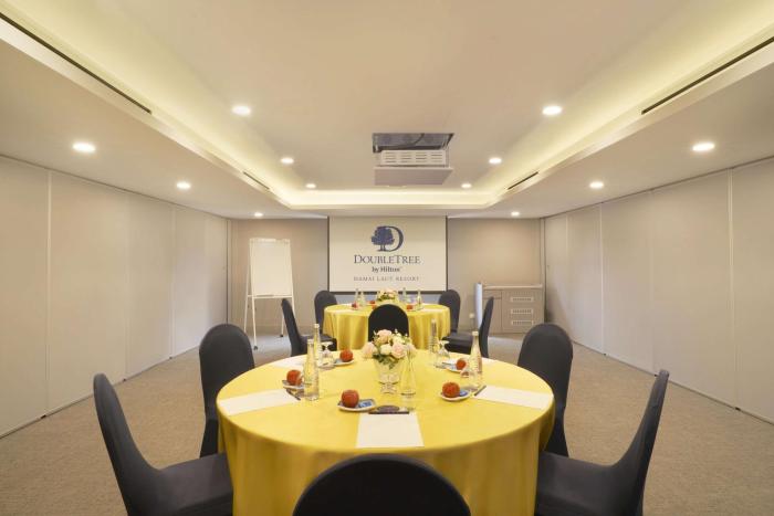 doubletree by hilton damai laut resort
