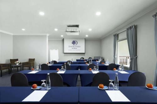 doubletree by hilton damai laut resort