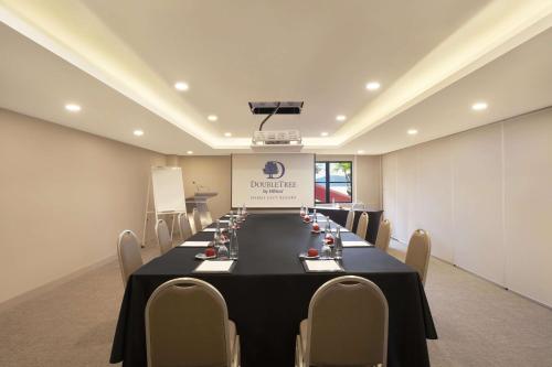 doubletree by hilton damai laut resort