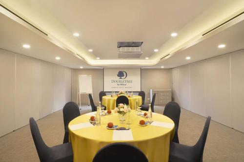 doubletree by hilton damai laut resort