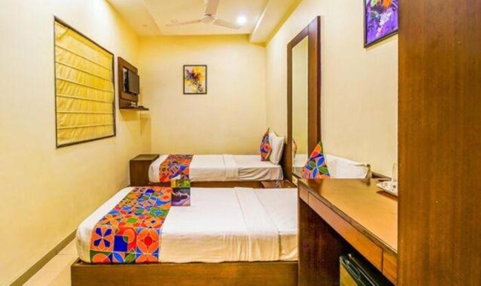 loharkar family hotel