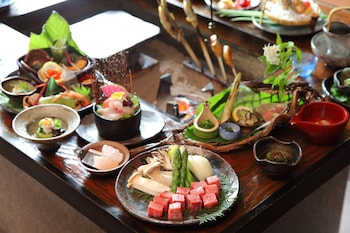 kakurean hidaji adults only