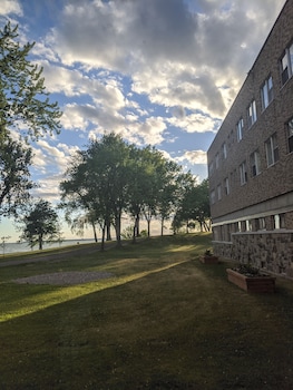 Manoir D'youville,Montreal>>Chateauguay,2 star