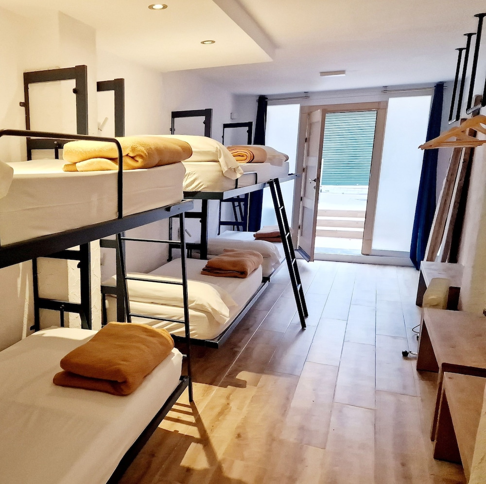 y hostel albergue juvenil