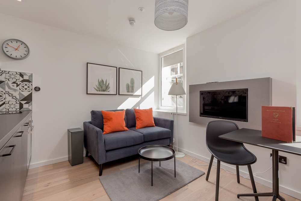 destiny scotland market st apartments